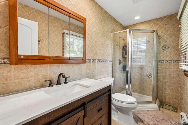 10 Little Brook Lane, New City, NY 10956