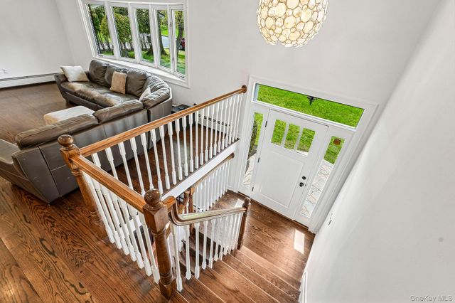 10 Little Brook Lane, New City, NY 10956