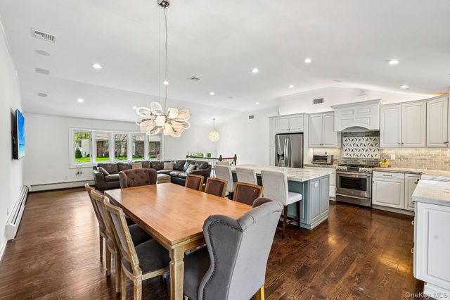 10 Little Brook Lane, New City, NY 10956