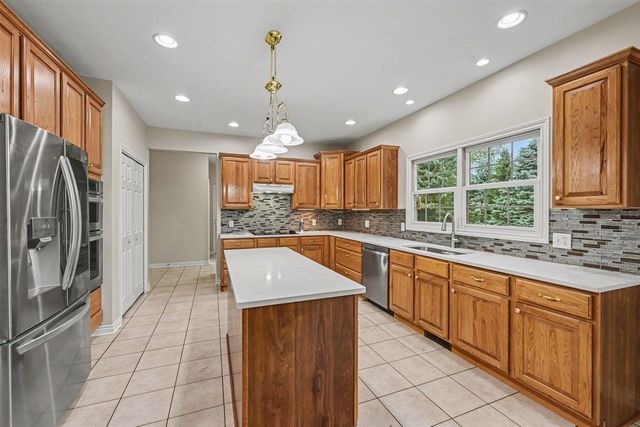 6462 Bayfield Drive, Kalamazoo, MI 49009