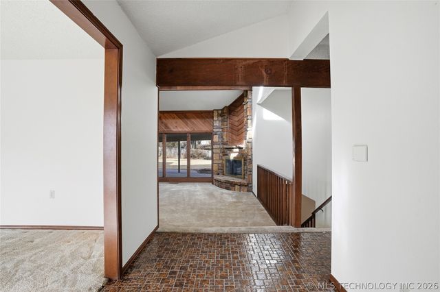 6212 S SANDUSKY Avenue, Tulsa, OK 74136