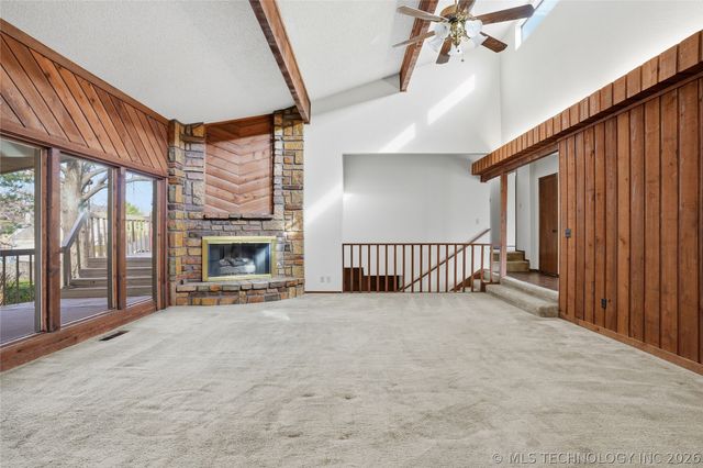 6212 S SANDUSKY Avenue, Tulsa, OK 74136