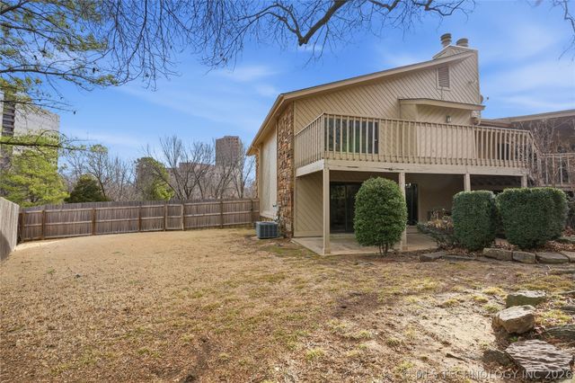 6212 S SANDUSKY Avenue, Tulsa, OK 74136