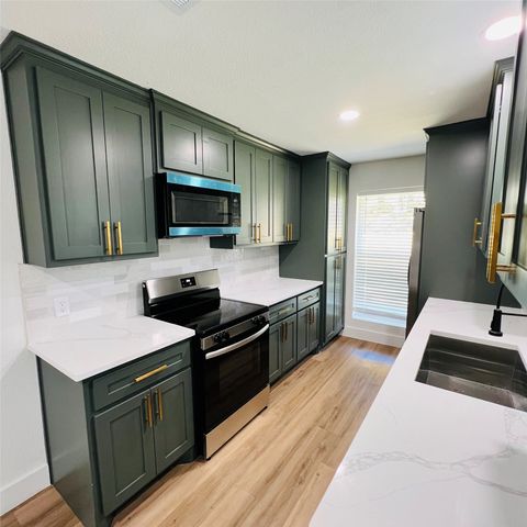 1601 Juneau Street, Grand Prairie, TX 75050