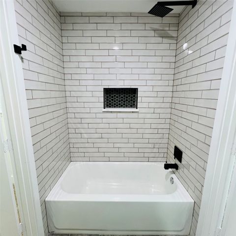 1601 Juneau Street, Grand Prairie, TX 75050