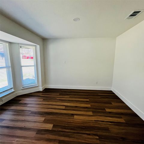 1601 Juneau Street, Grand Prairie, TX 75050