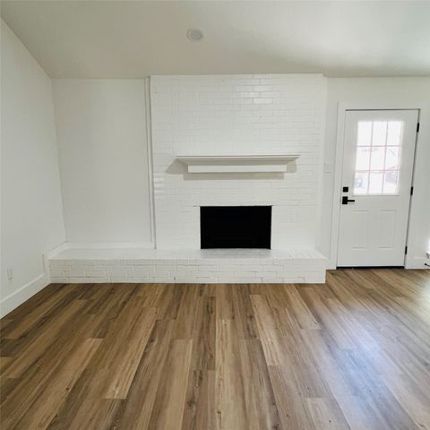 1601 Juneau Street, Grand Prairie, TX 75050