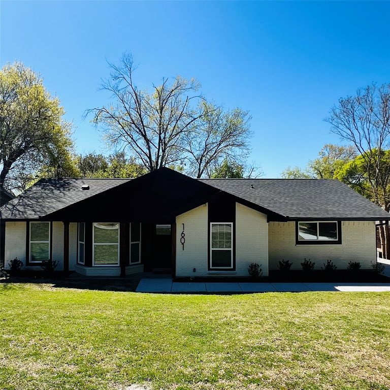 1601 Juneau Street, Grand Prairie, TX 75050