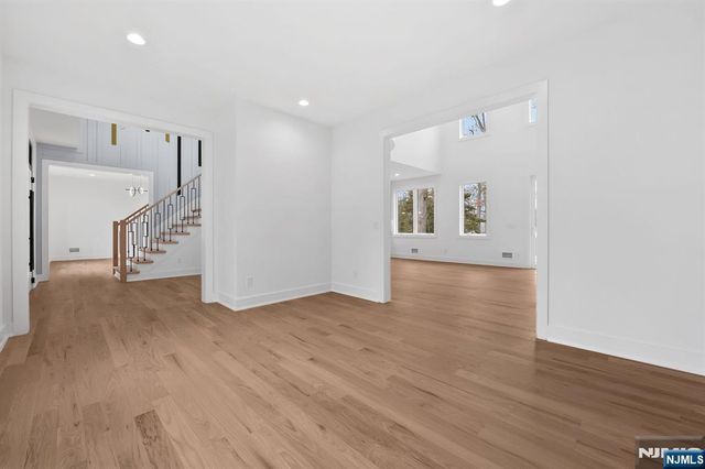 508 Mountain Avenue, Twp Of Washington, NJ 07676