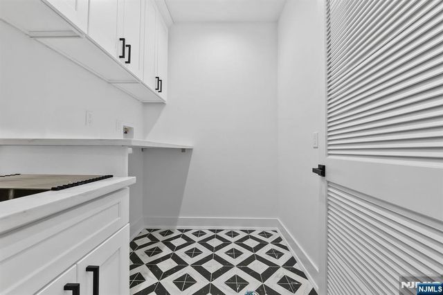 508 Mountain Avenue, Twp Of Washington, NJ 07676