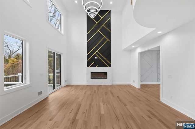 508 Mountain Avenue, Twp Of Washington, NJ 07676