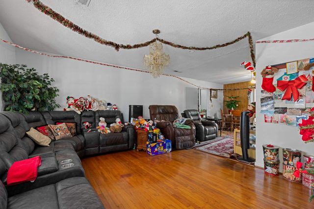 3422 Longwood Ln., Conway, SC 29527