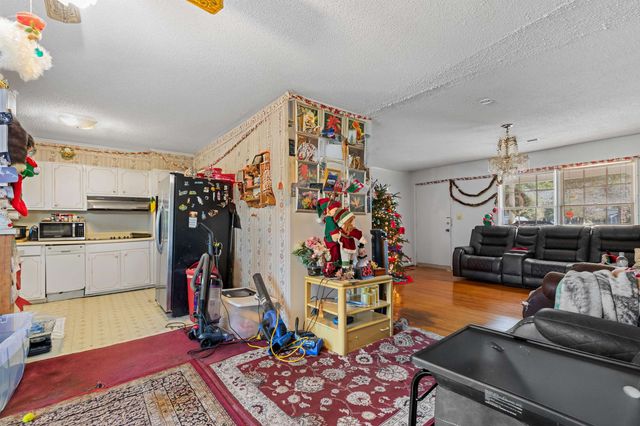 3422 Longwood Ln., Conway, SC 29527