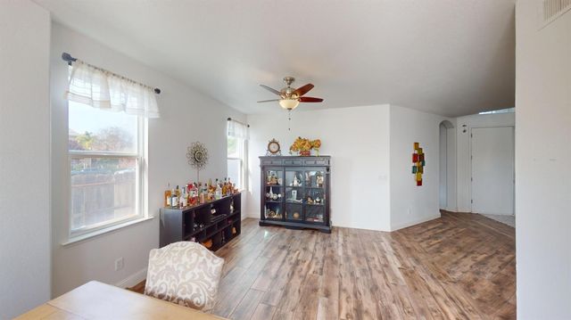 1051 N Coventry Avenue, Clovis, CA 93611
