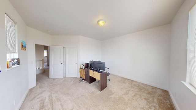 1051 N Coventry Avenue, Clovis, CA 93611