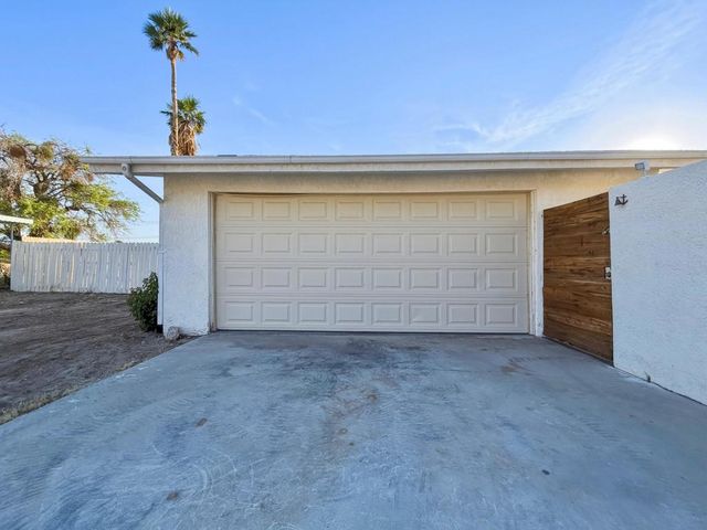 12811 Catalpa Avenue, Desert Hot Springs, CA 92240