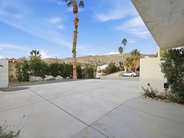 12811 Catalpa Avenue, Desert Hot Springs, CA 92240