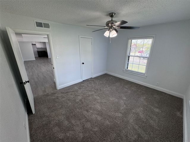 2608 Roseland Street, Fort Worth, TX 76103