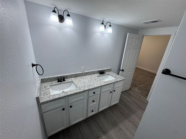 2608 Roseland Street, Fort Worth, TX 76103