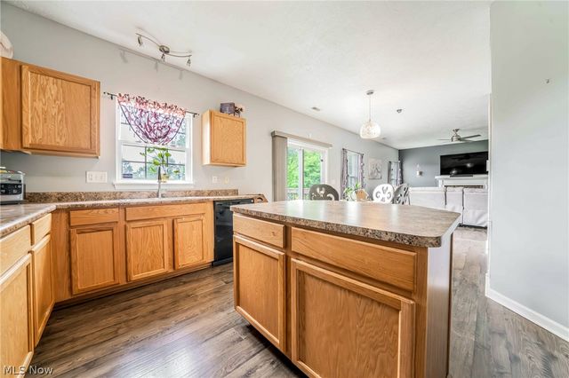 6382 Stonehaven Lane, Bedford Heights, OH 44146