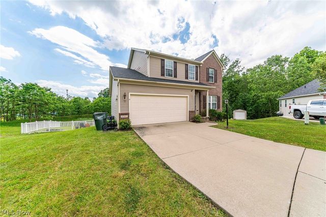 6382 Stonehaven Lane, Bedford Heights, OH 44146