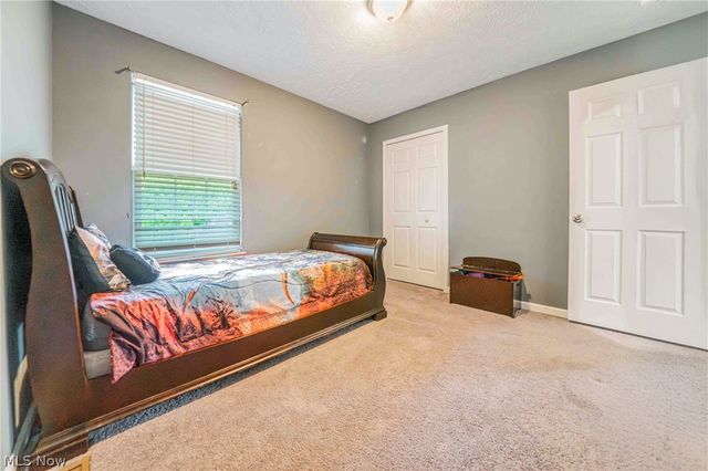 6382 Stonehaven Lane, Bedford Heights, OH 44146
