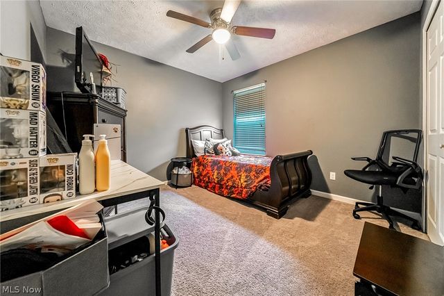 6382 Stonehaven Lane, Bedford Heights, OH 44146