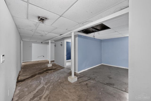 364 Ingram Road, Greenhills, OH 45218