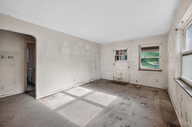364 Ingram Road, Greenhills, OH 45218