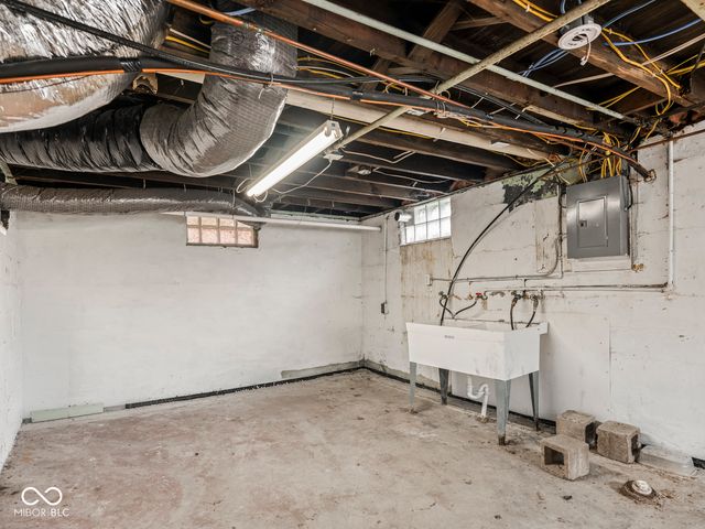 509 N Bosart Avenue, Indianapolis, IN 46201