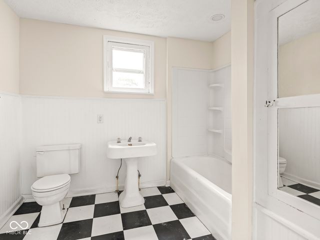 509 N Bosart Avenue, Indianapolis, IN 46201