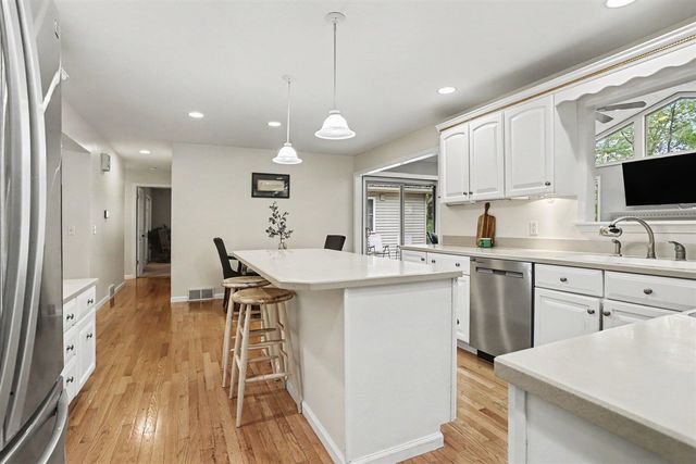24108 Oak Lane, Mattawan, MI 49071