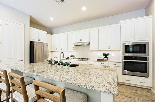 4290 E CYNTHIA Street, Gilbert, AZ 85295