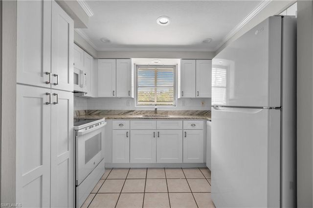 2480 Manasota Beach RD, Englewood, FL 34223
