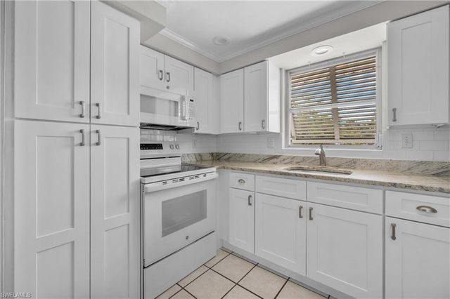 2480 Manasota Beach RD, Englewood, FL 34223