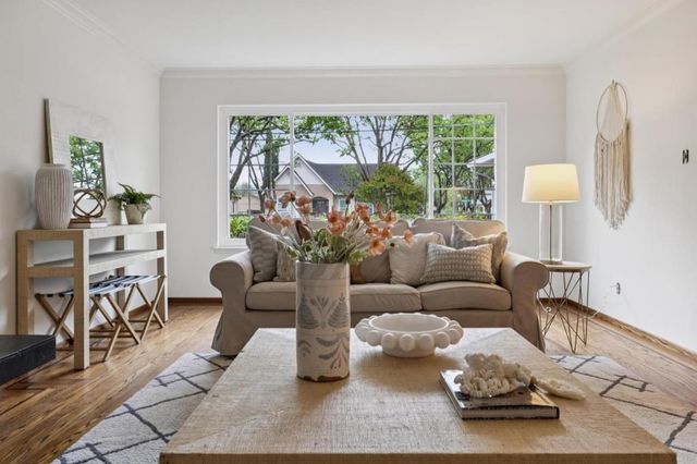 390 Hobart Avenue, San Mateo, CA 94402