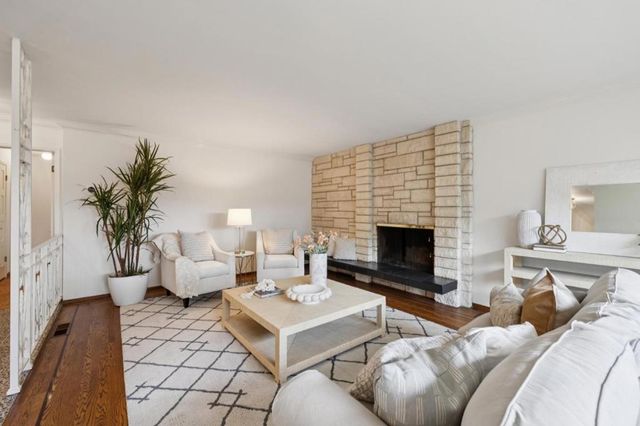 390 Hobart Avenue, San Mateo, CA 94402