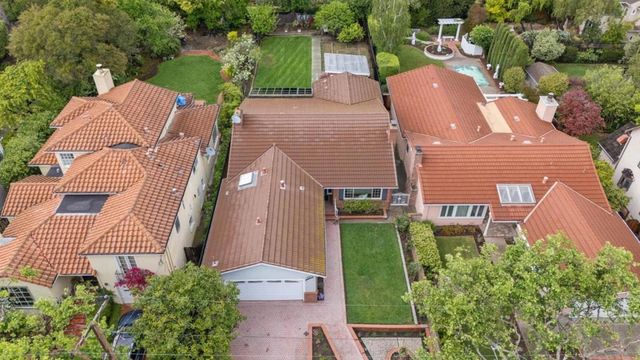 390 Hobart Avenue, San Mateo, CA 94402