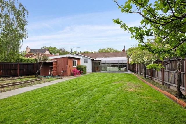 390 Hobart Avenue, San Mateo, CA 94402