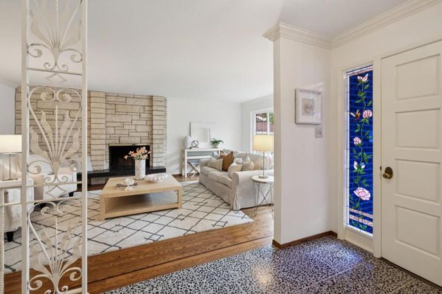 390 Hobart Avenue, San Mateo, CA 94402