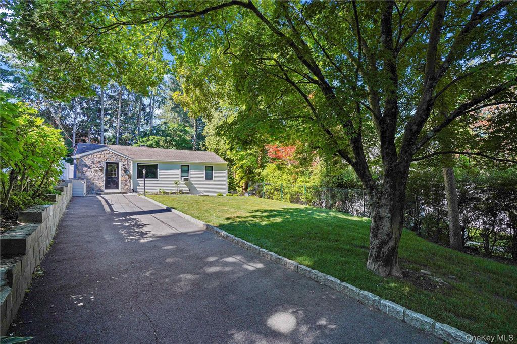 80 Bischoff Avenue, Chappaqua, NY 10514