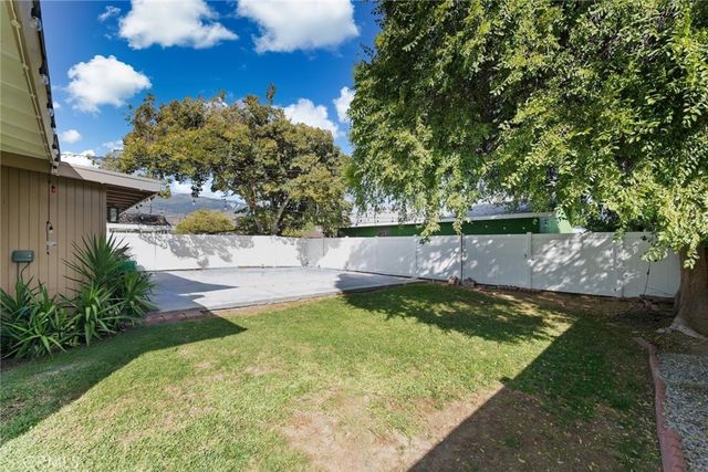 3025 N Alameda Avenue, San Bernardino, CA 92404