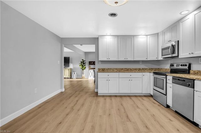 4138 3rd ST, Chesapeake, VA 23324