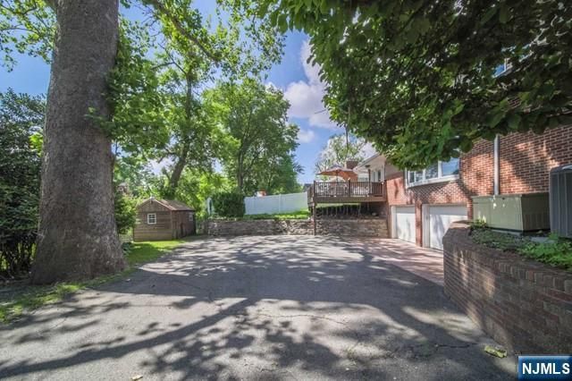 4 Mellon Lane, Tenafly, NJ 07670