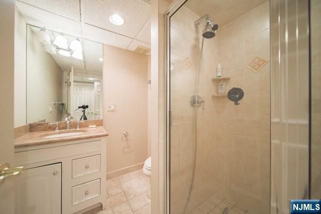 4 Mellon Lane, Tenafly, NJ 07670