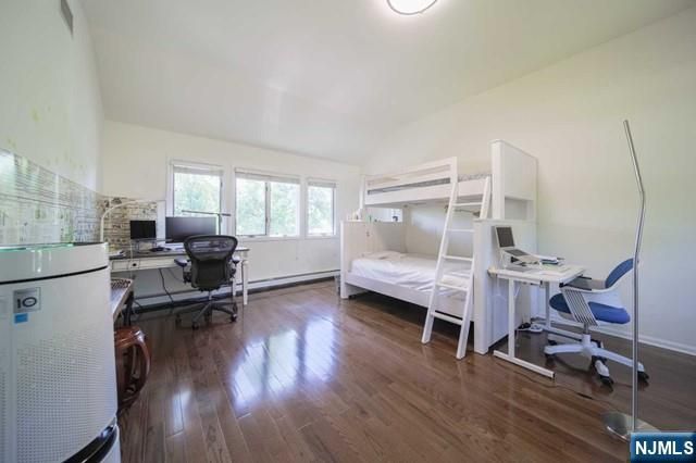 4 Mellon Lane, Tenafly, NJ 07670