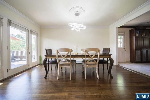 4 Mellon Lane, Tenafly, NJ 07670