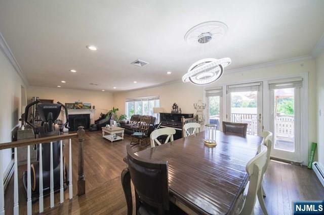 4 Mellon Lane, Tenafly, NJ 07670