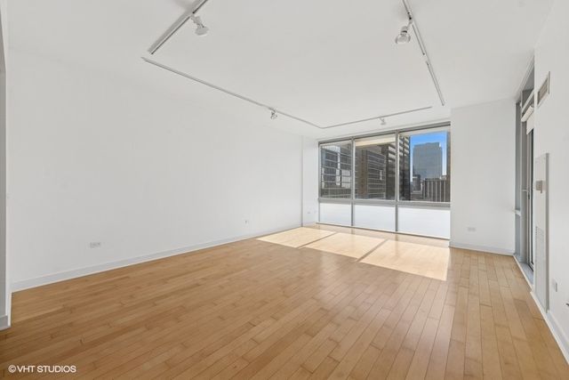 8 E Randolph Street 3007, Chicago, IL 60601