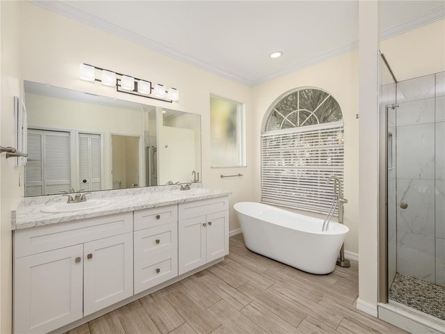 9317 HERITAGE OAK COURT, Tampa, FL 33647